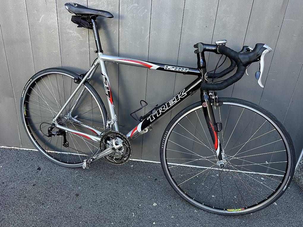 Vélos: Bicicletta da corsa TREK 56 cm  – D'occasion à Quartino par DiloUsato