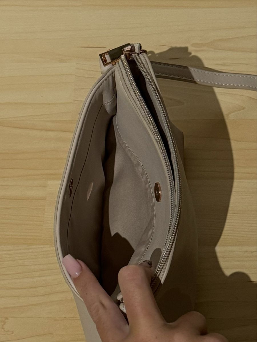 C&A Borse da donna: Umhängetasche von Clockhouse – Nuovo (secondo la descrizione) da Tuggen venduto da jess_gls06 2