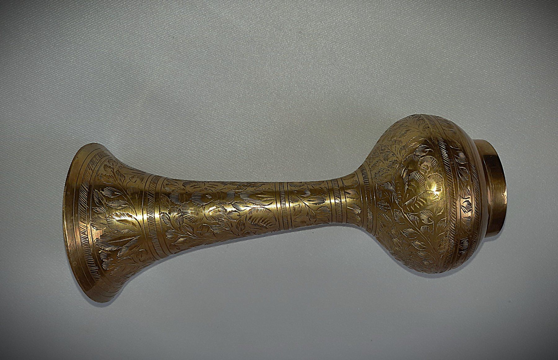 Vasen & Gefässe: Antike Vase aus Messing INDIA Handbearbeitet – Gebraucht aus Beinwil am See von Restwert_Beinwil 6