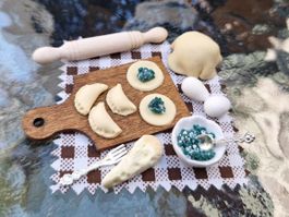 Handmade Spinat Ravioli Set, Parmesan