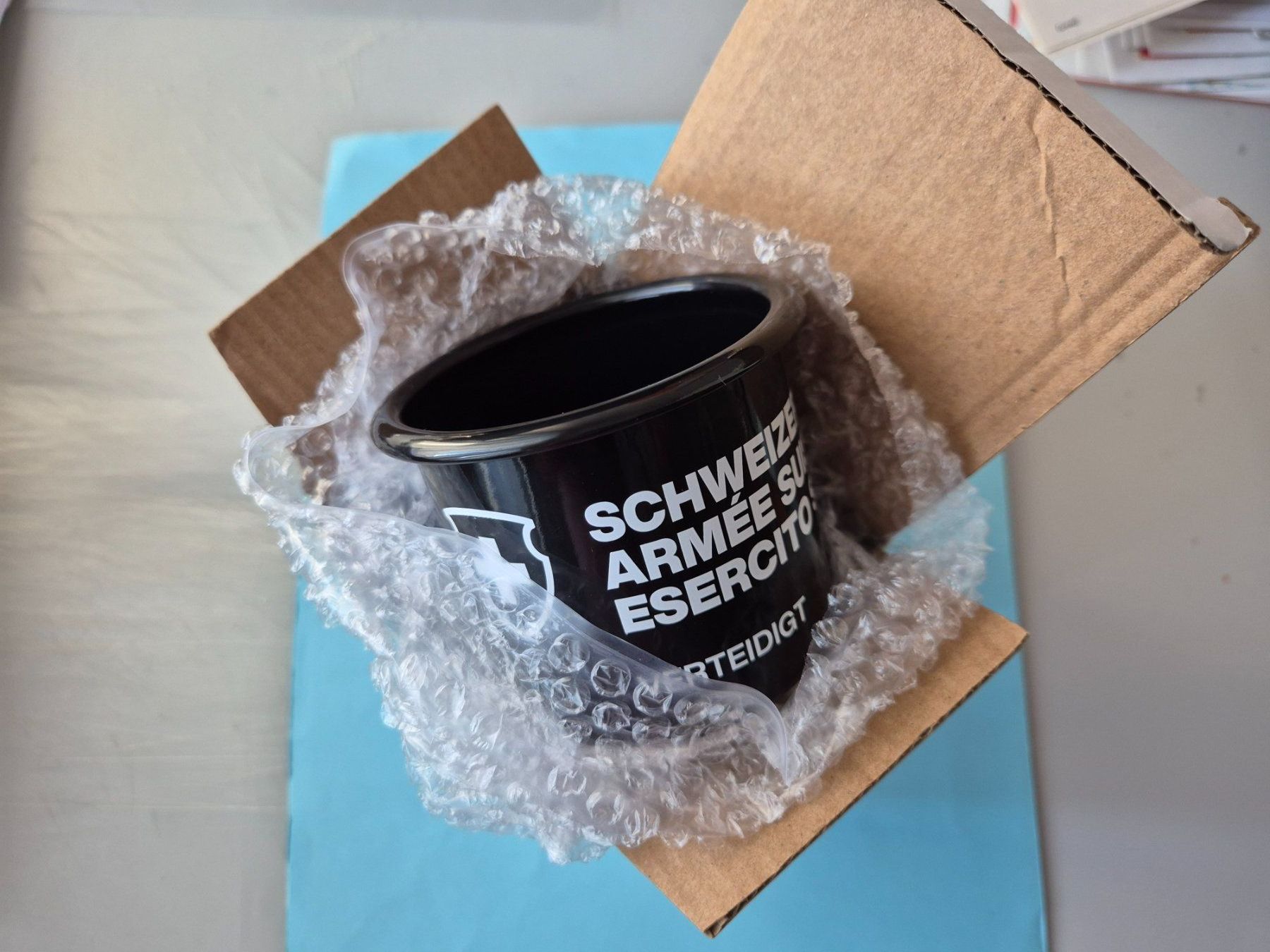 Tazze: Tasse Schweizer Armee 2 dl schwarz – Nuovo e nell'imballaggio originale da Seewen SZ venduto da SuperpumaDisplayTeam 4