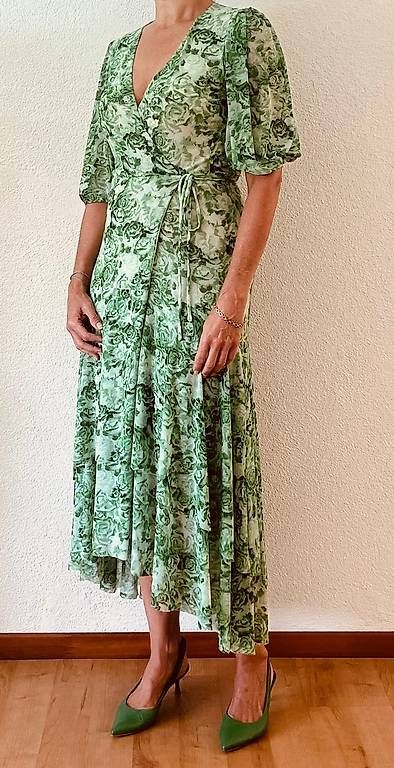Ganni Vestiti: Kleid, Ganni zu verkaufen – Usato da Adligenswil venduto da Gondra 2