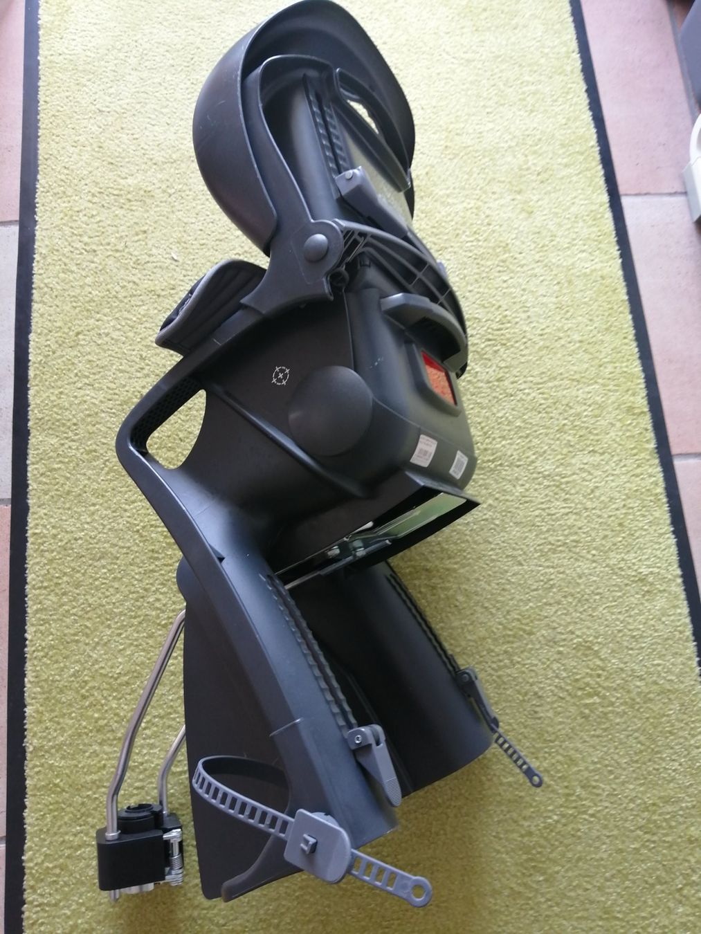Britax Römer Sièges auto: Velo-Kindersitz Britax Römer – D'occasion à Wildegg par Enginev8 3