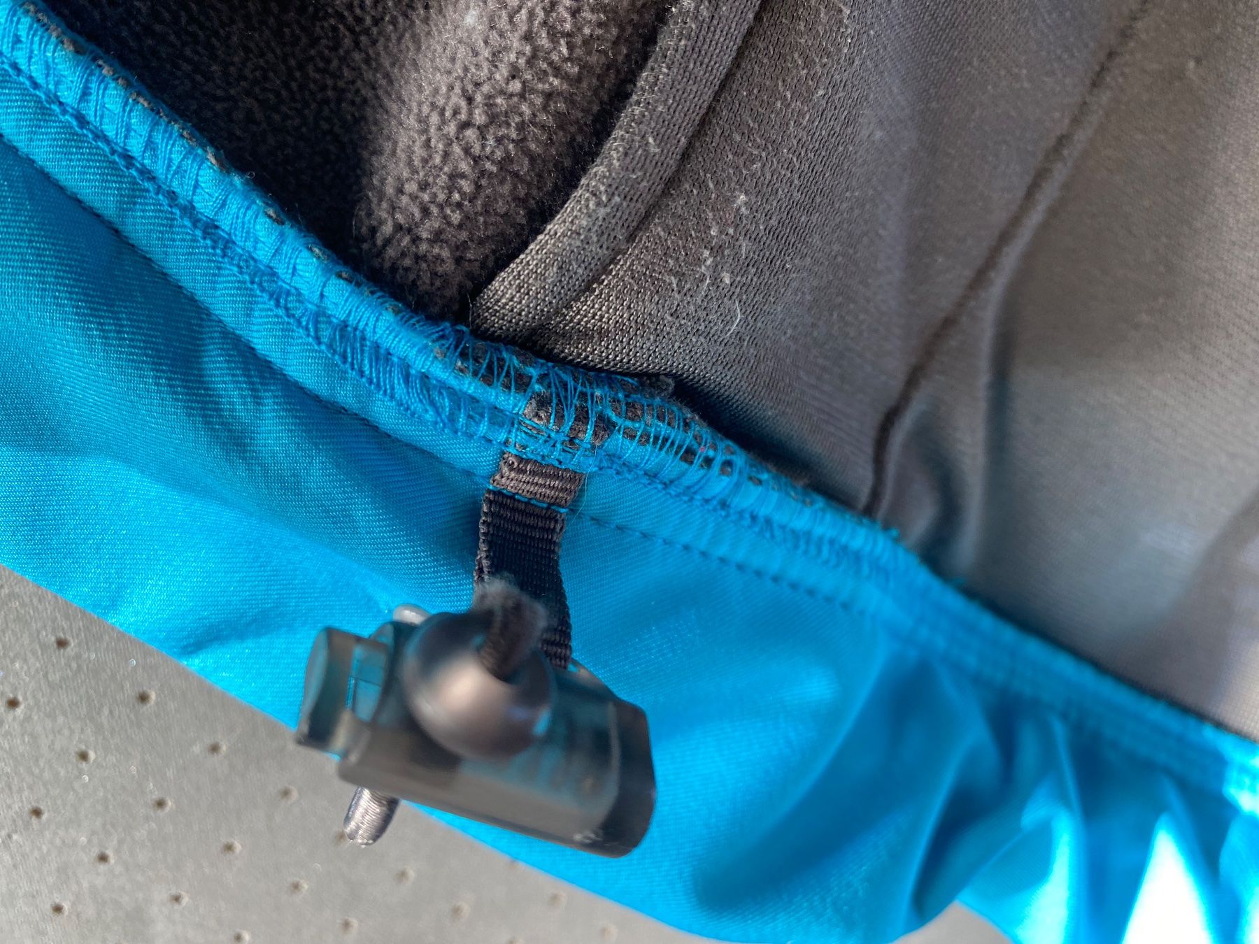 Lotti di vestiti: SALOMON  Softshell Jacke & Sport Top – Usato da Uster venduto da Koralle6 8