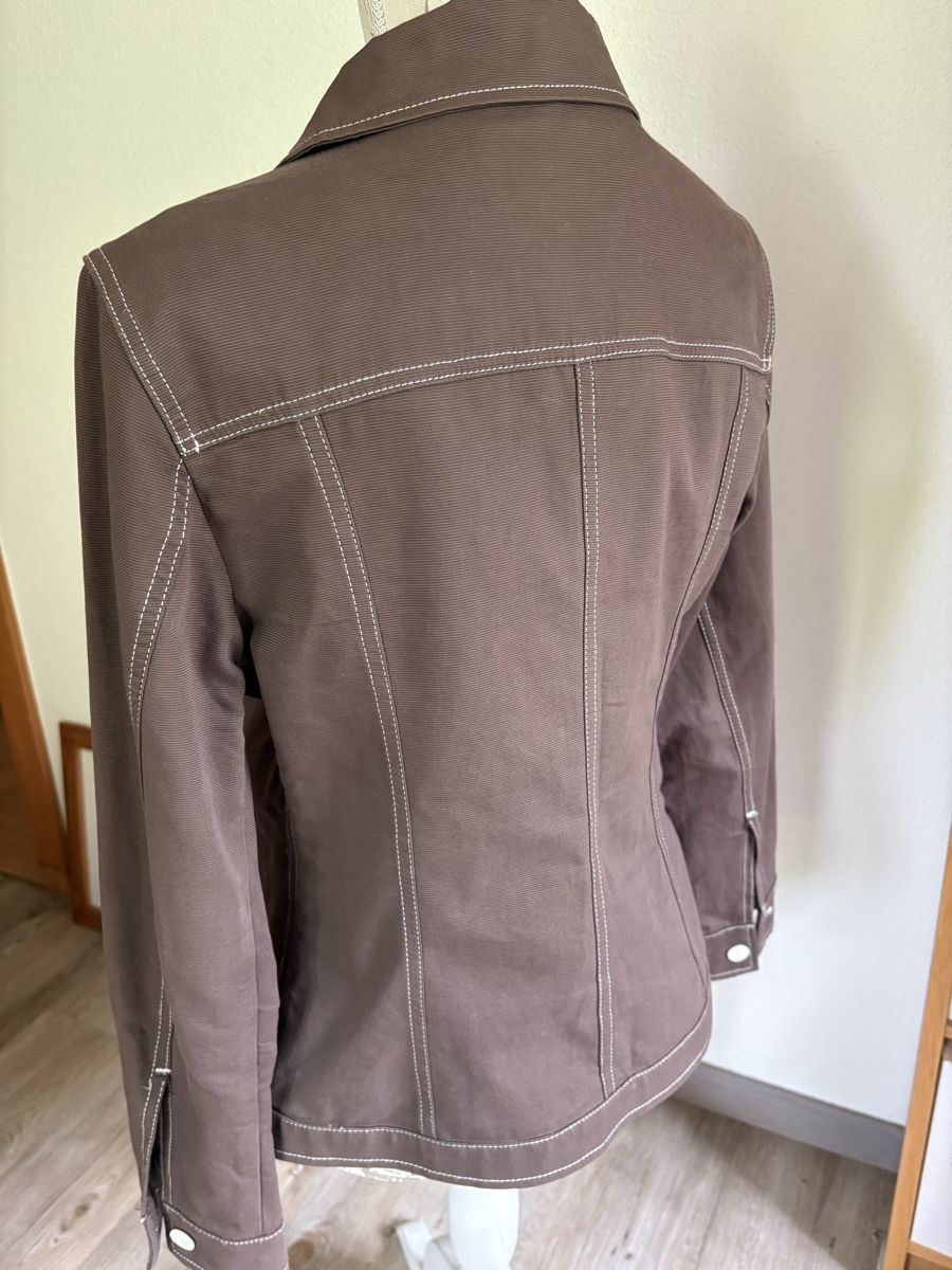 Aigner Giacche: Veste - chemise Aigner - Taille 38 – Usato da Zweisimmen venduto da Domii 1