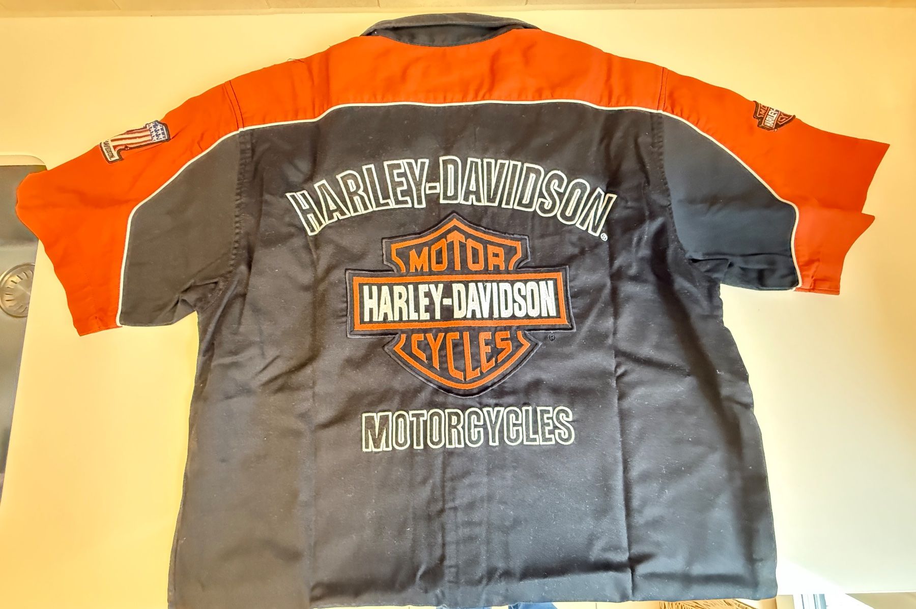 Harley-Davidson Blusen: Harley-Bluse, Damen, kurzarm, Grösse M – Gebraucht aus Steinhausen von Erwa1 1