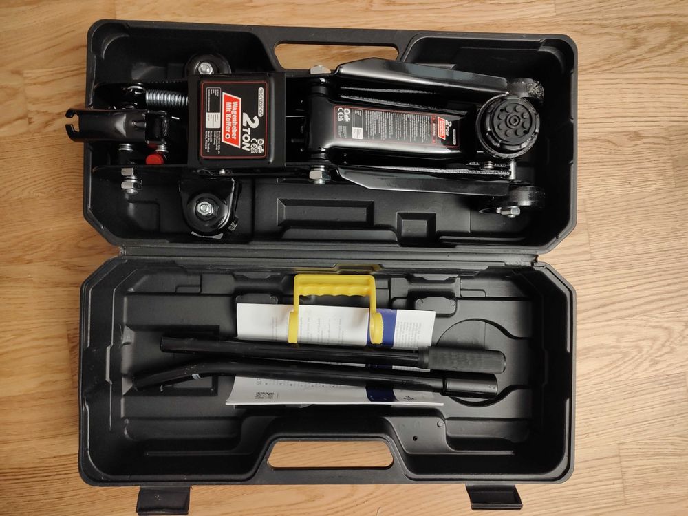 Deuba Hydraulic jack, 2 ton, flat lift height 85-330 mm, including Case including Rubber underlay, car jack, garage jack