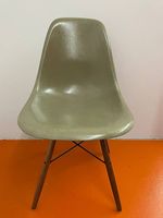 Eames side chair - raw umber