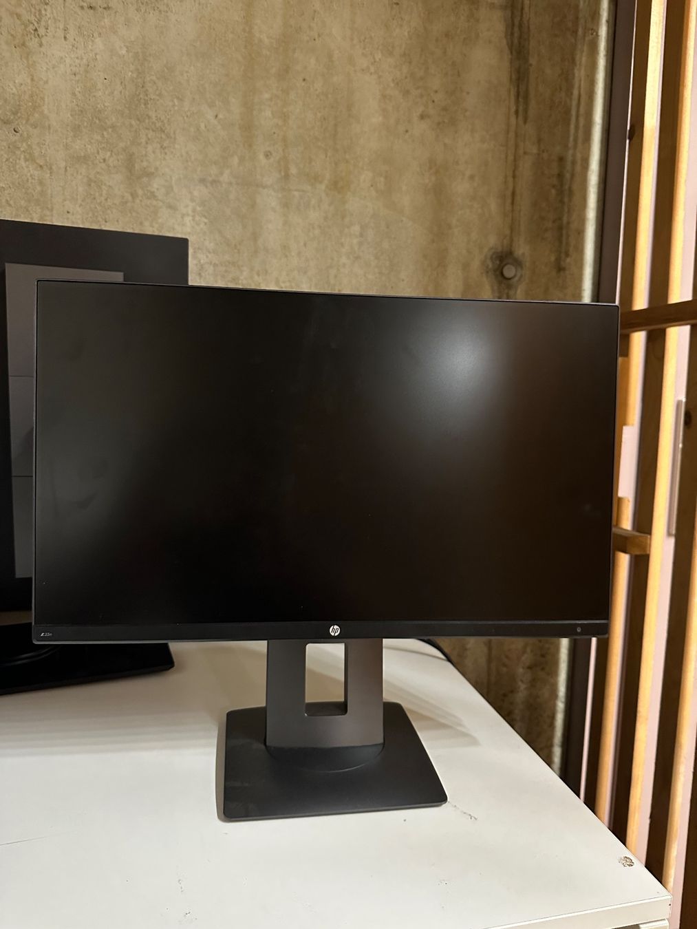 Hewlett Packard Monitor: HP Z23n Narrow Bezel IPS Display – Usato da Luzern venduto da smo_mg55