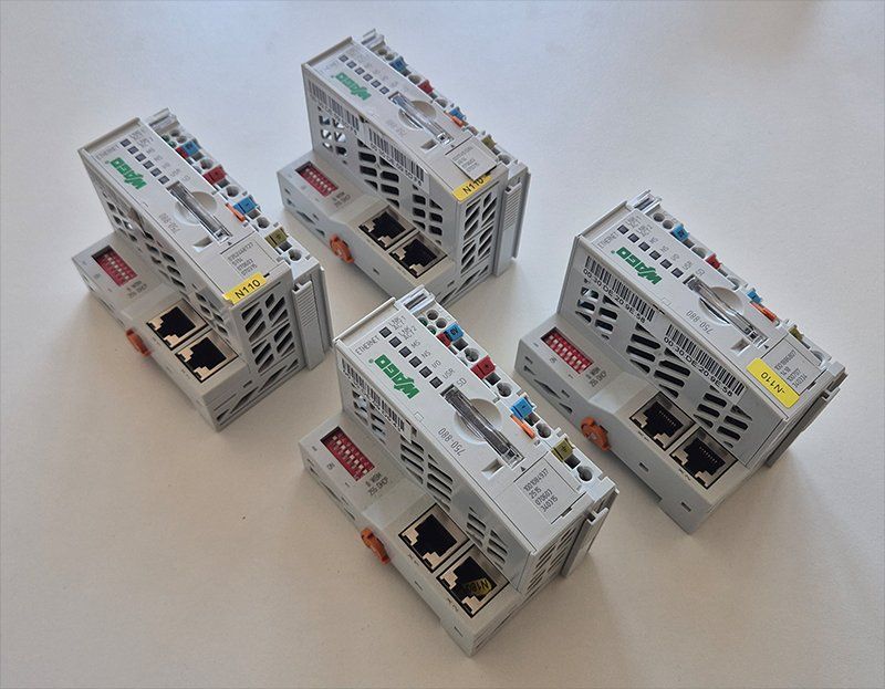 Wago Componenti elettronici: SPS Wago 750-880 – Usato da Zufikon venduto da Doodie