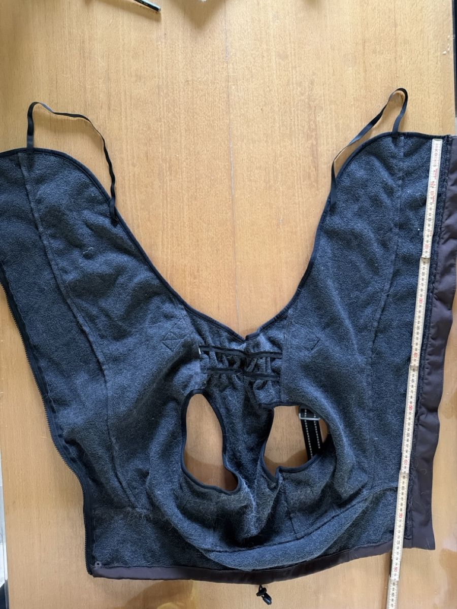 Abbigliamento: Praktische Hundejacke – Usato da Brunegg venduto da Rachizora 1