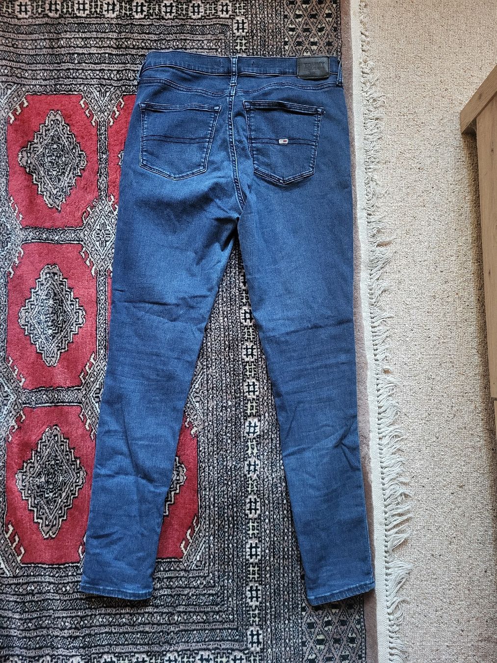 Tommy Hilfiger Jeans: Tommy Jeans Nora – Usato da Zweisimmen venduto da Adorable 1