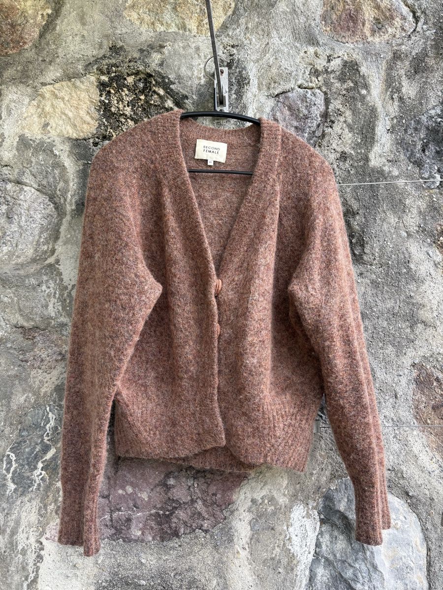Giacche: Mohair Blend Cardigan von Second Female – Usato da Zürich venduto da jepperem