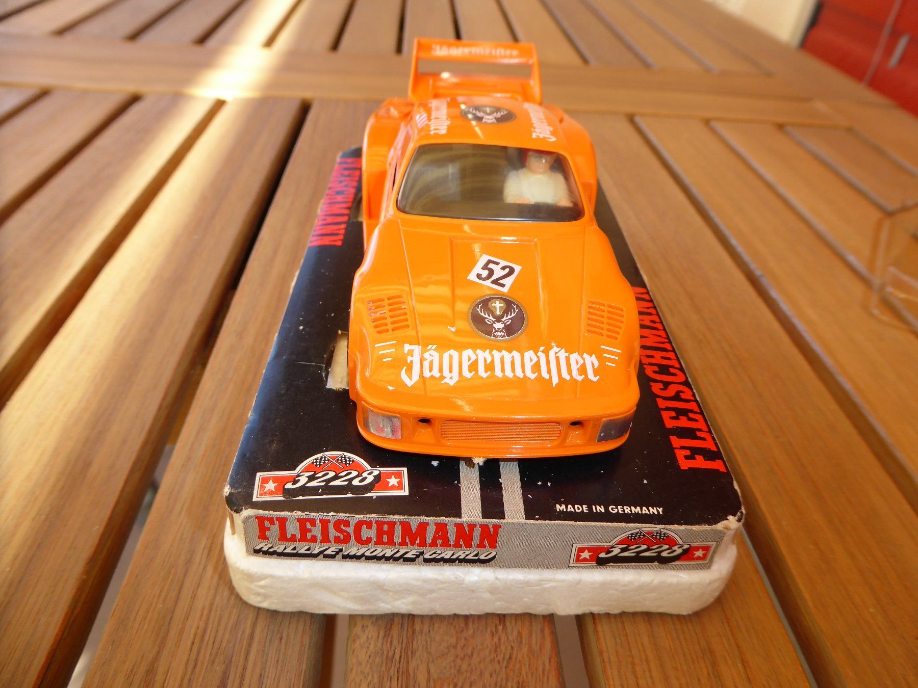 Fleischmann Piste: Fleischmann Porsche 935 1:32 Warsteiner" (3229) Top – Nuovo (secondo la descrizione) da Winkel venduto da Mordred2 1