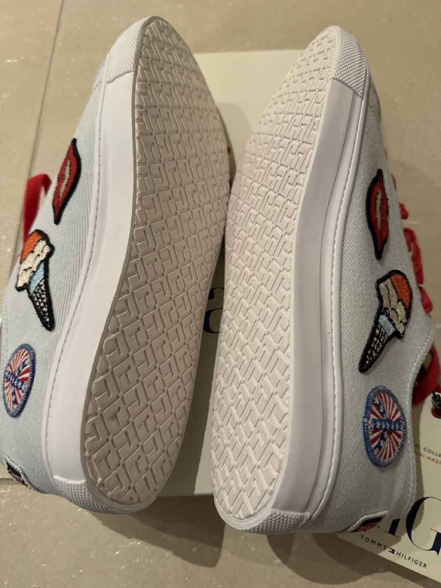 Tommy Hilfiger Scarpe da donna: GIGI HADID Sneaker Grösse 41 limitierte Edition NEU – Nuovo e nell'imballaggio originale da Romanshorn venduto da san_9h2d 5