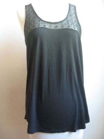 Sandro beau top en taille 40CH!