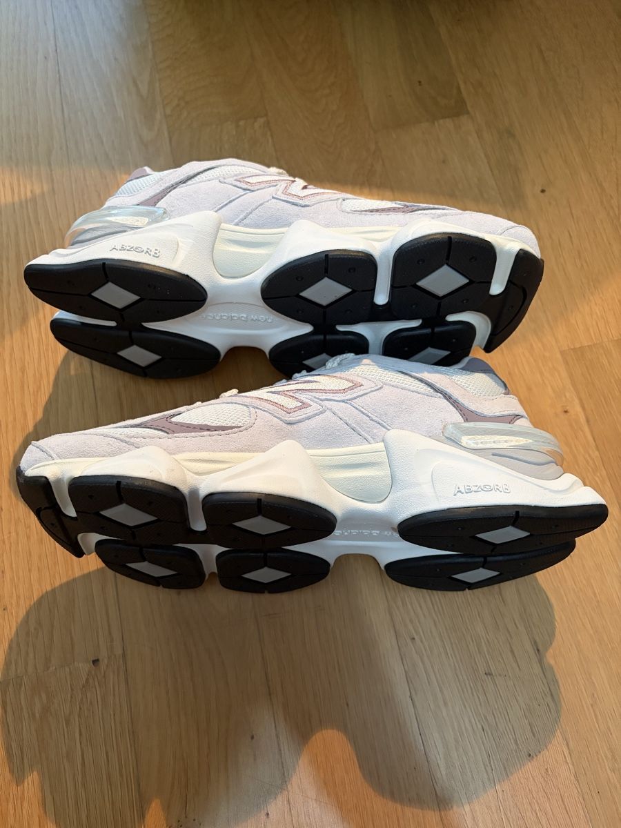 New Balance Damenschuhe: New balance 9060 taille 37 – Neu und originalverpackt aus Dully von CELINE.D11 4