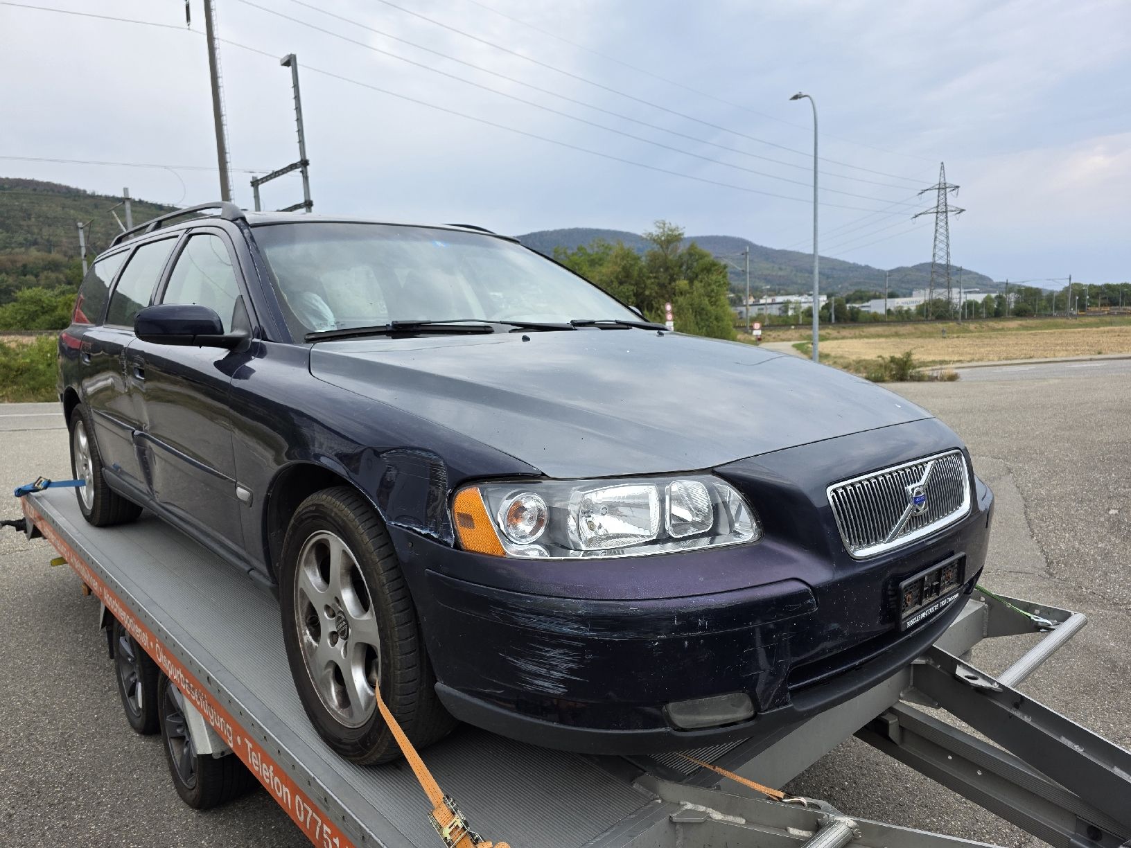 Volvo Autos: Volvo V70 2.4  140PS 2005 – Gebraucht aus Sisseln AG von bue_fn7w 4