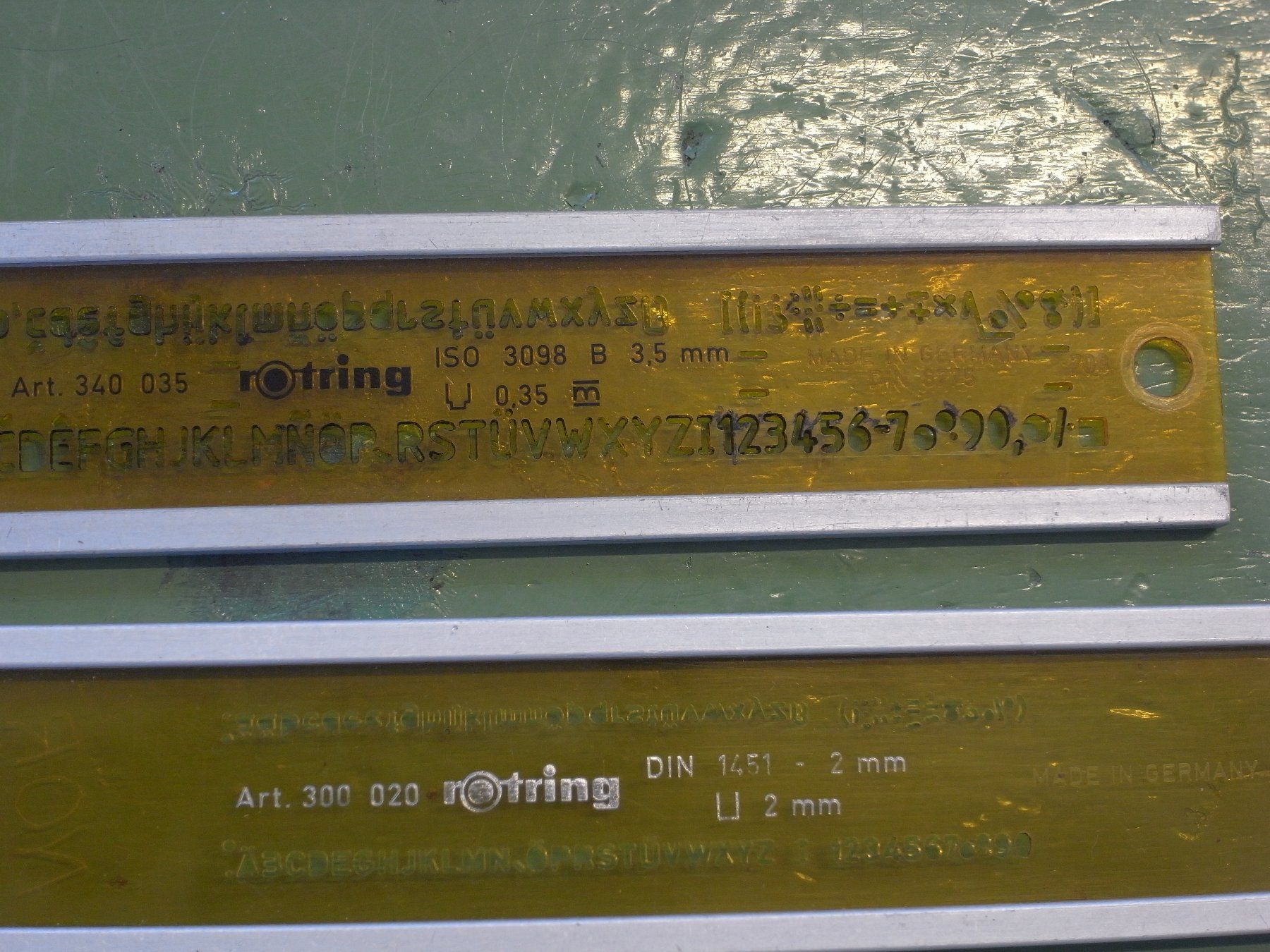Rotring Schablonen: Rotring Schriftschablone Schreibschablone – Gebraucht aus Luterbach von etap26 3