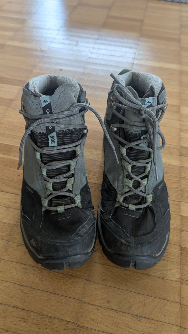 Decathlon Chaussures garçon: Wanderschuhe Quechua gebraucht. Gr.41 – D'occasion à Root par wawwa71 3