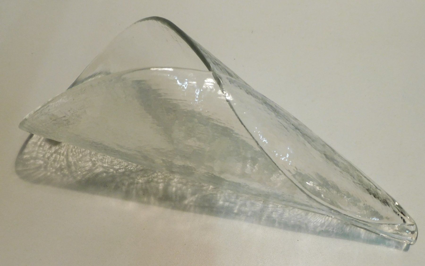 Glasi Hergiswil Gläser: Hergiswiler Glas Cornet mit Label   Roberto Niederer Glas – Gebraucht aus Sursee von 76