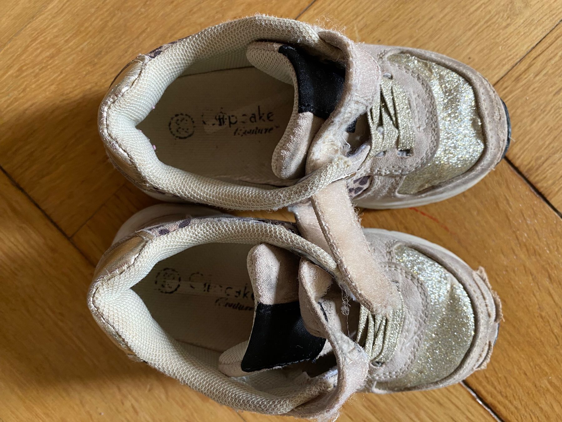 Scarpe per ragazze: Turnschuhe Gr. 23 – Usato da Bern venduto da Elisa64 1