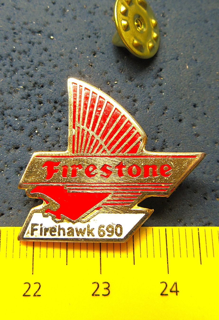 Plaquettes & Badges: FIRESTONE AUTO PNEU PIN – D'occasion à Ettingen par Hausi4711