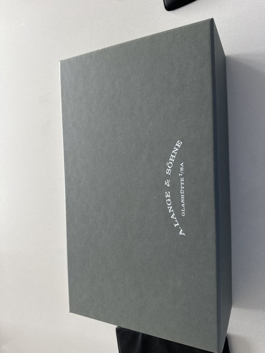 Scatole porta orologi: Lange & Söhne Uhrenbox Karton – Nuovo (secondo la descrizione) da St. Gallen venduto da Ursula66