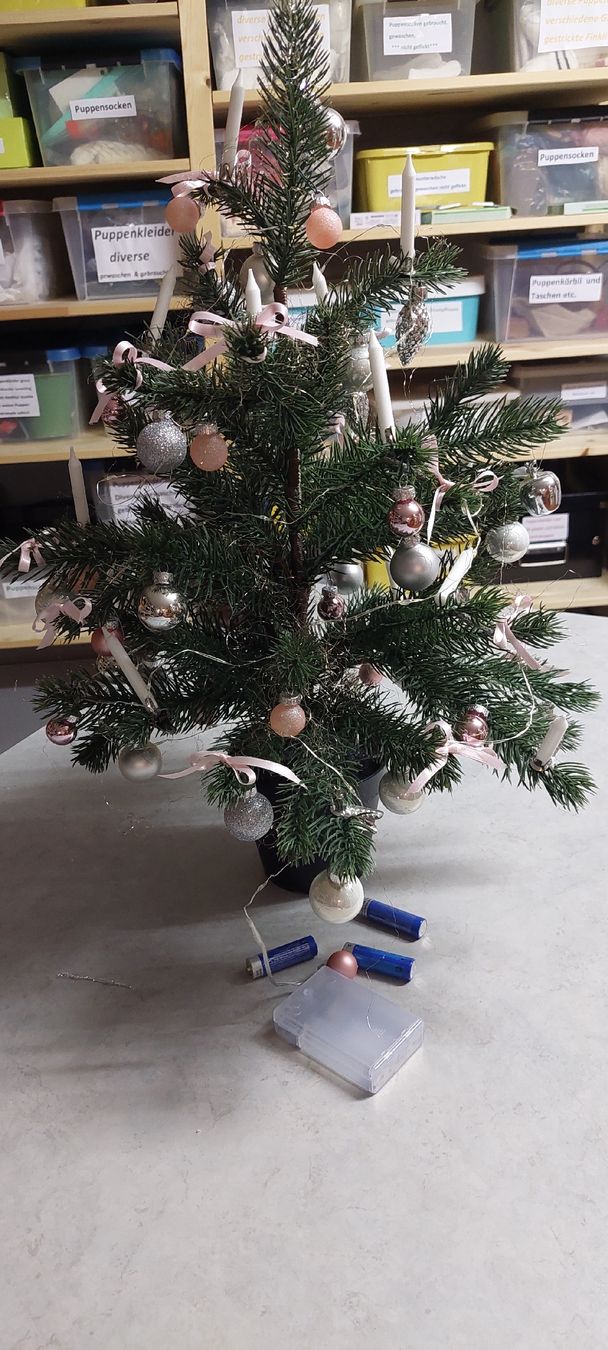 Tutte le decorazioni: Weihnachtsbaum dekoriert  mit Licht etc. – Nuovo (secondo la descrizione) da Muri AG venduto da nindo1 8