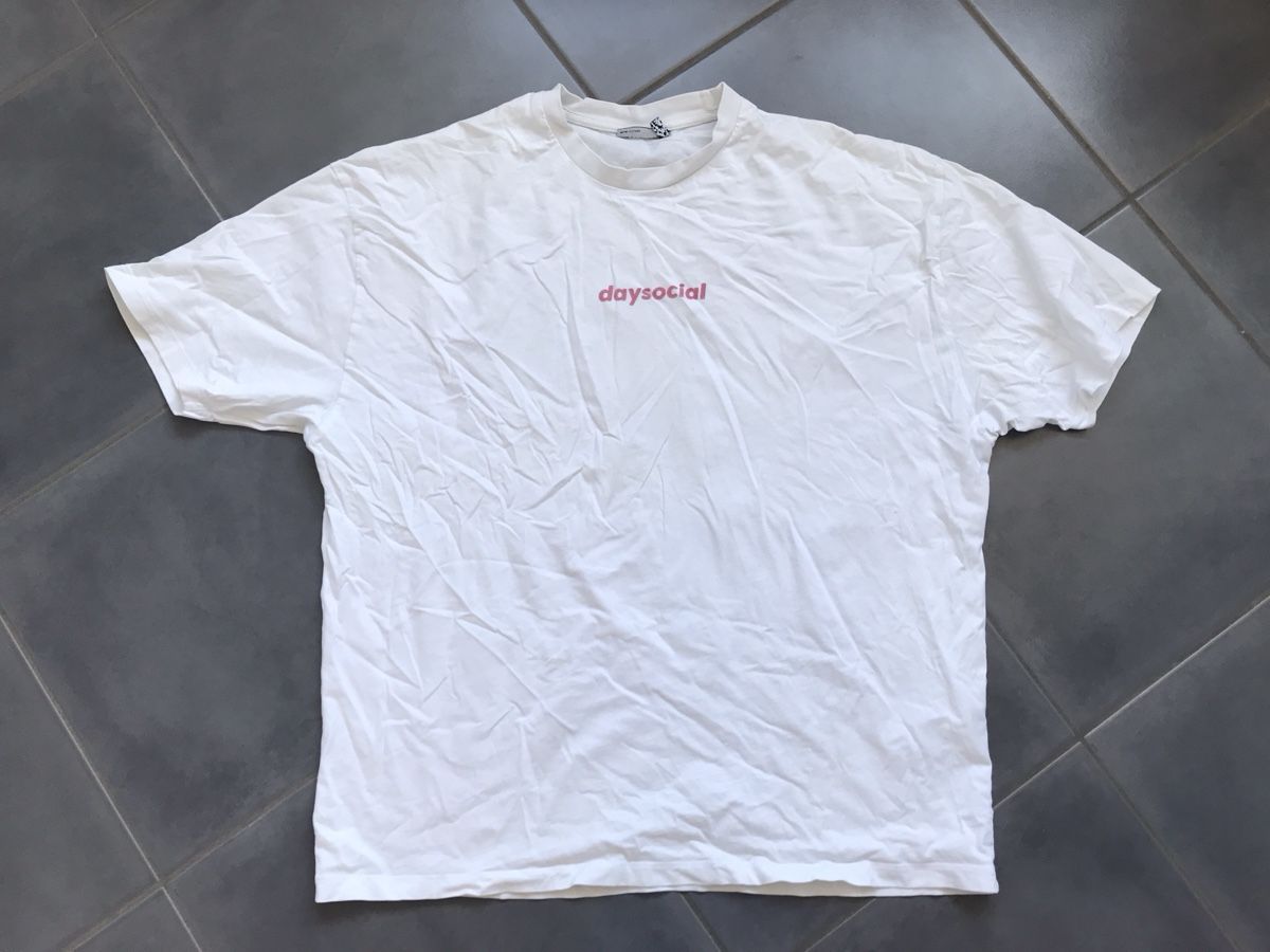 T-Shirts: Shirt Daysocial L – Gebraucht aus Thalheim von Twity