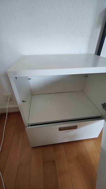 Cassettiere: Cabinet – Usato da Zürich venduto da AlexJaded 2