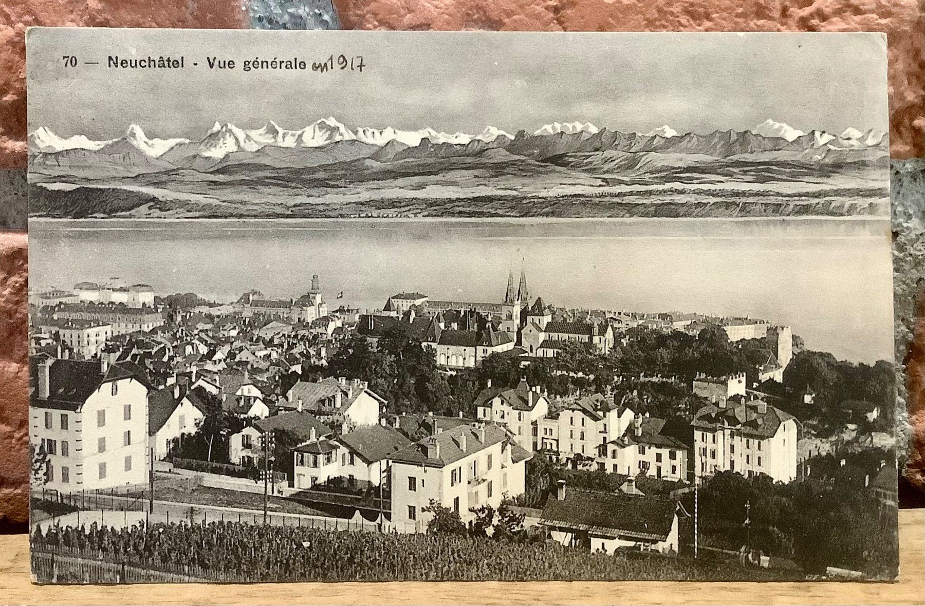 Cartoline postali: 1917 - NEUCHÂTEL  Vue générale - Neuenburgersee – Usato da Root venduto da ENGLAND-TREASURES