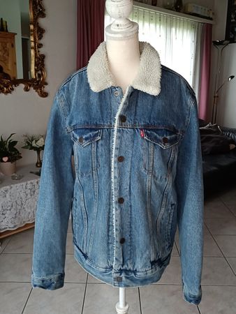 Levi's Trucker Jeans Jacke mit Fell, Grösse M, Top Zustand!