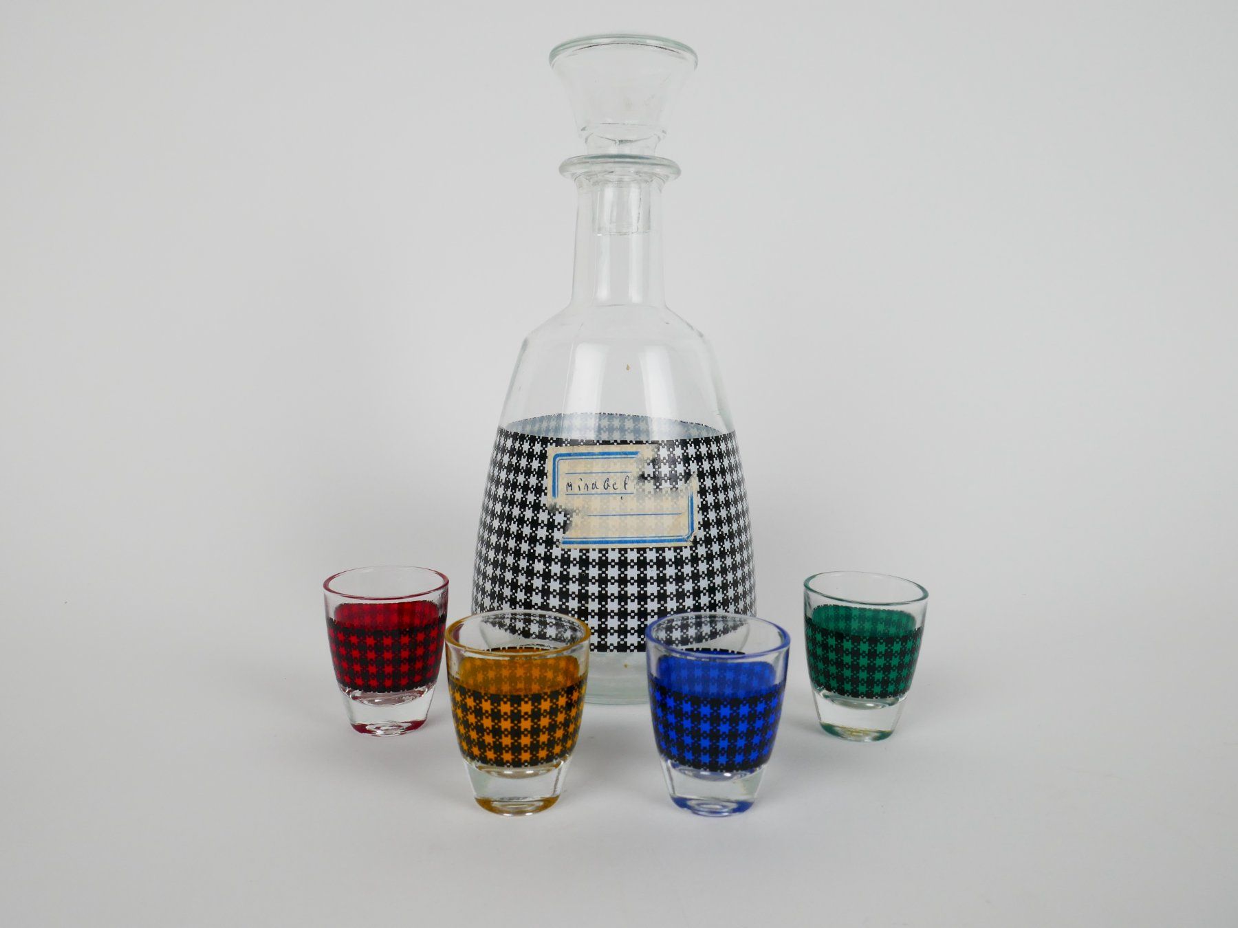 Altro: Glasflasche mit Schnappsgläsli – Usato da Urtenen-Schönbühl venduto da Restwert_Schoenbuehl