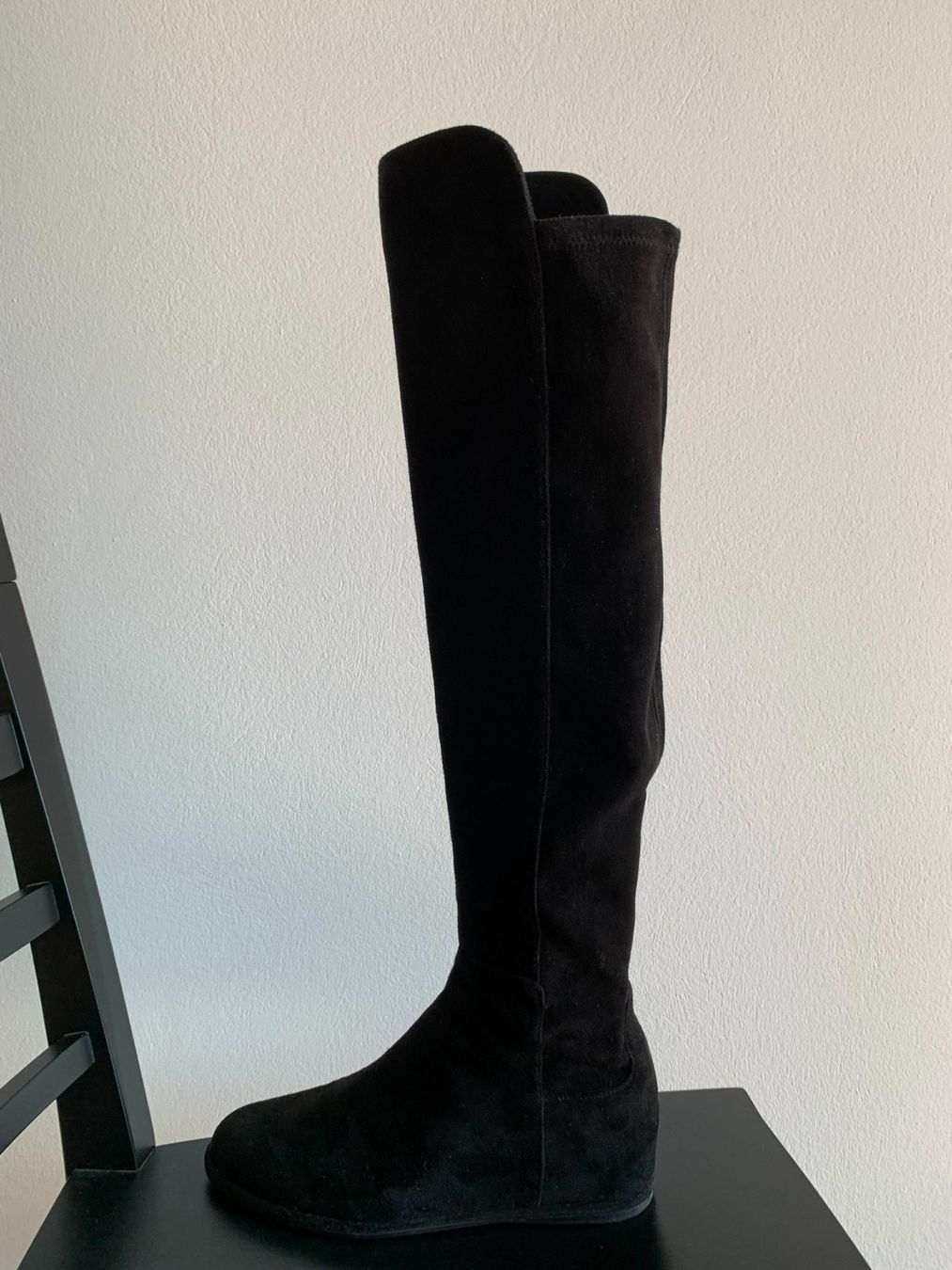 Stuart Weitzman Damenschuhe: STUART WEITZMAN: Edler schwarzer Overknee-Stiefel, 37,5 – Neu (gemäss Beschreibung) aus Luzern von designluzern 6