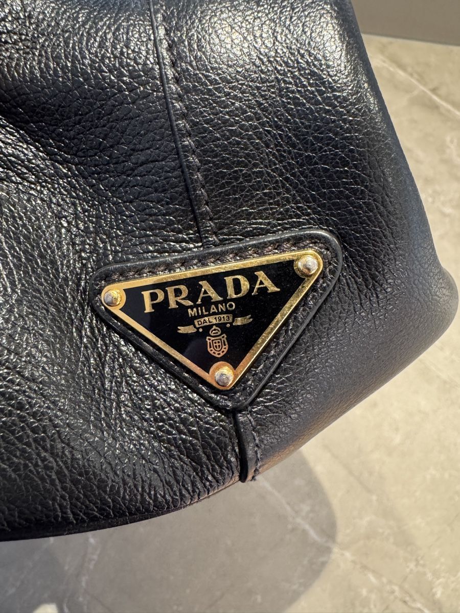 Prada Taschen für Damen: Prada Kalbsledertasche Double 1BA579 Schwarz – Gebraucht aus Schindellegi von Leormn_ch 1