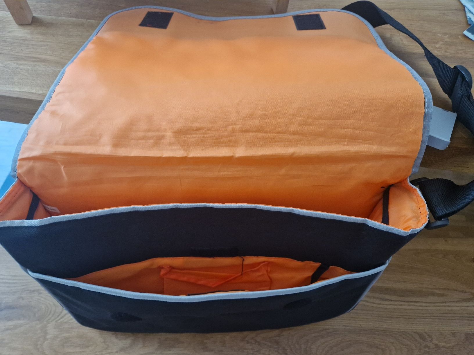 Borse: Laptoptasche – Usato da Winterthur venduto da jessy.j3012 3