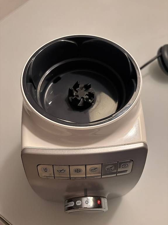 Küchengeräte: Kenwood Standmixer mit Glasbehälter – Gebraucht aus Triesen von besobeach5362 1