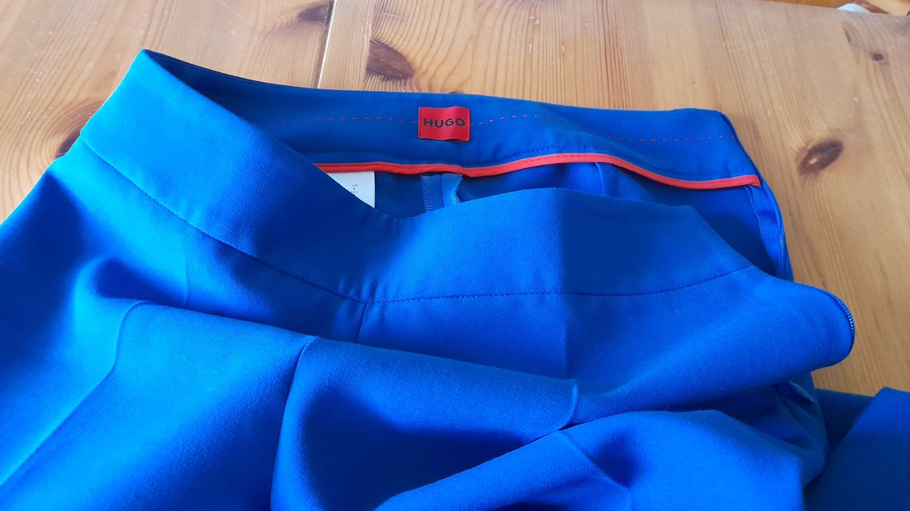 Hugo Boss Pantaloni: Hose von Hugo Boss Gr. 34 – Usato da Nesslau venduto da Churfirsten08 4