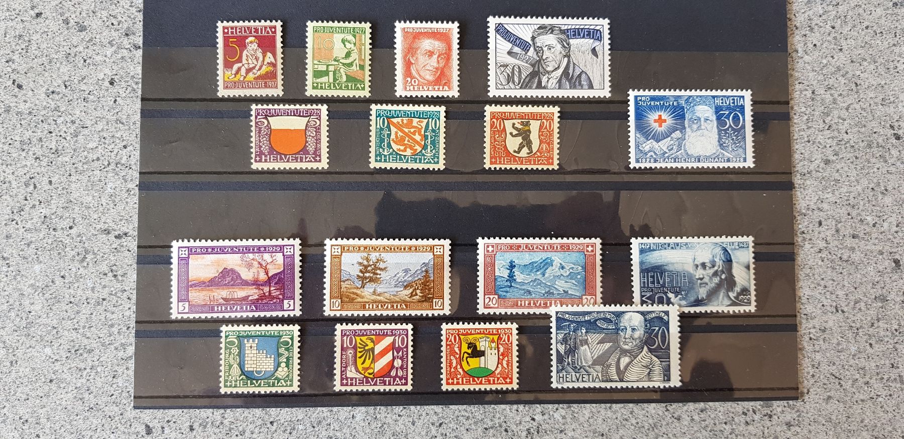 Tutti i francobolli: Pro Juventute Bruefmarken postfrisch – Usato da Jona venduto da Glareola