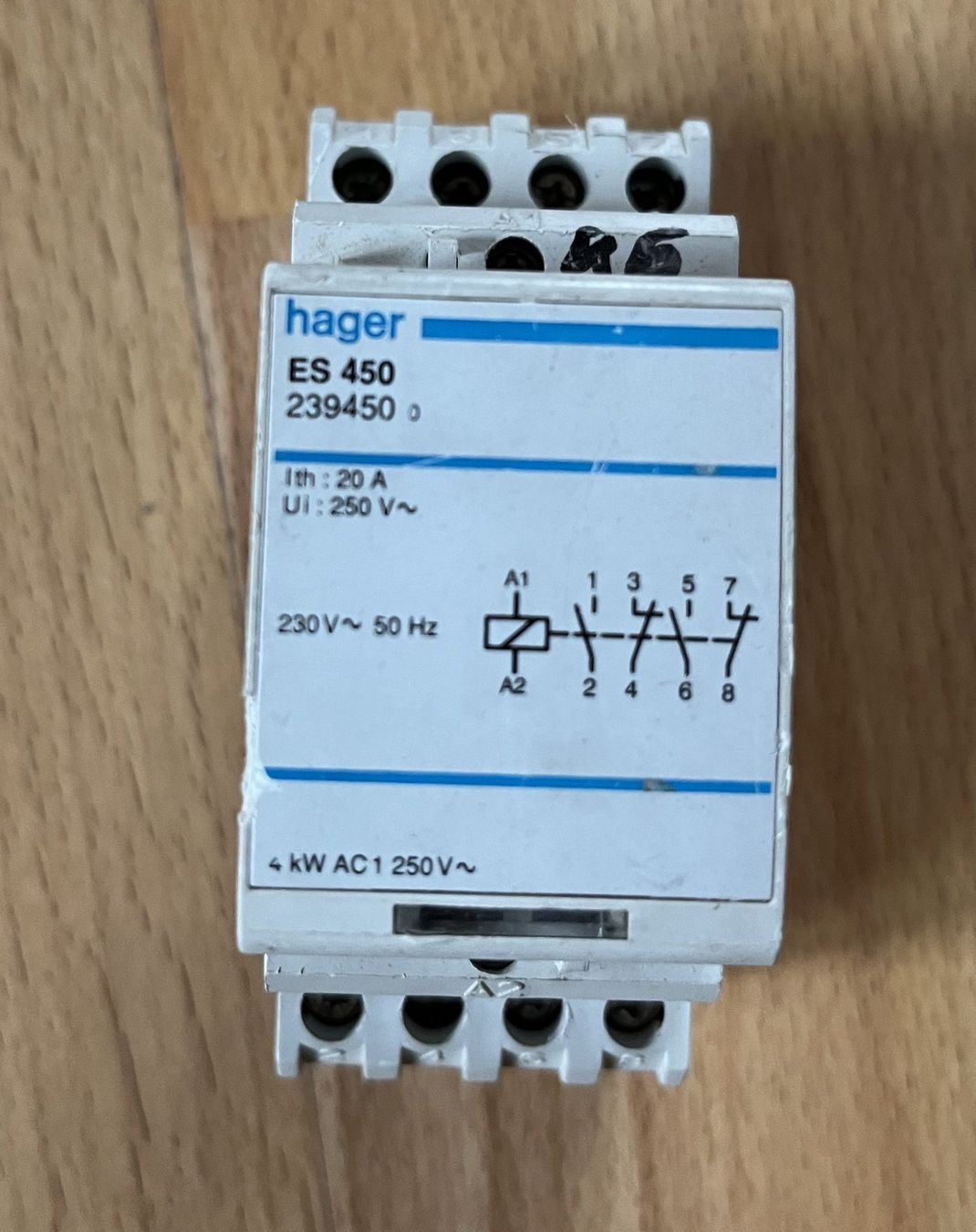Hager Schalter: Hager Schütz / Relais ES 450 20A – Gebraucht aus Vilters von