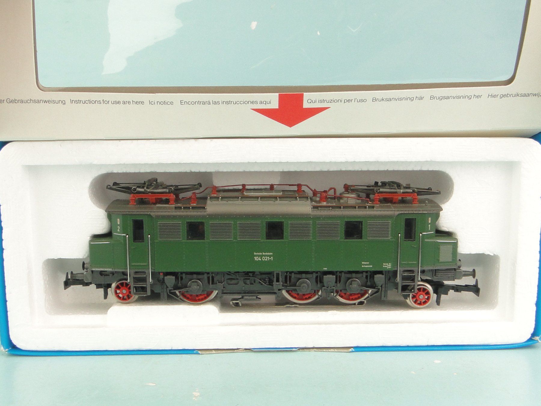 Märklin Modellini di ferrovie: Märklin 3049 BR BR 104 – Usato da Bülach venduto da cann11 1