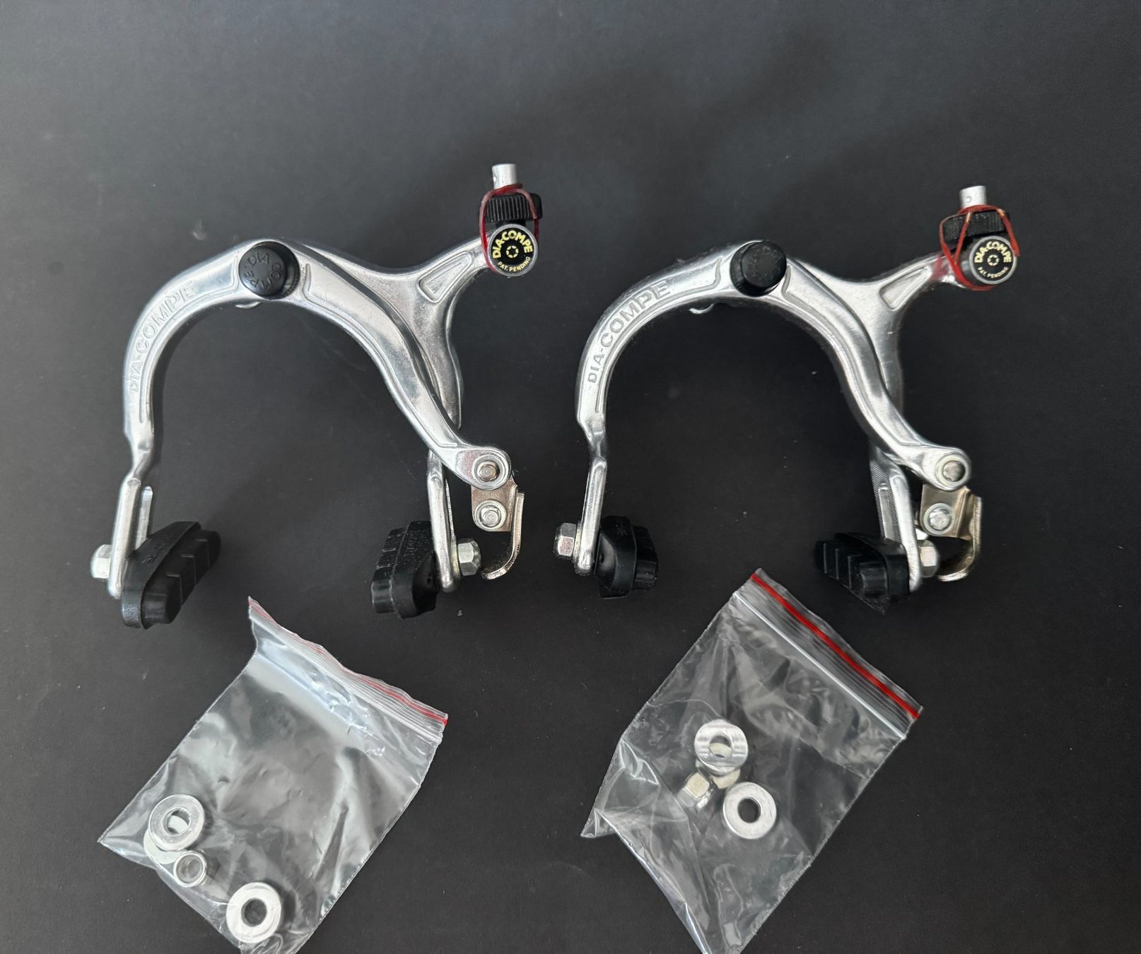 Ersatzteile: 2 Dia-Compe -Bremsensatz vorne und hinten – Neu und originalverpackt aus Zürich von Tapehead
