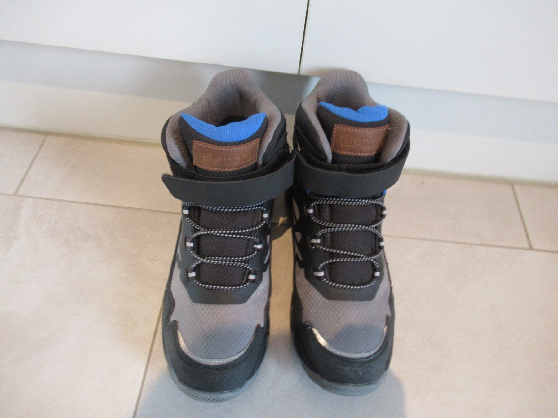 Scarpe per ragazzi: Bench Winterschuhe, Gr. 39, guter Zustand – Usato da Schwerzenbach venduto da Lordiman