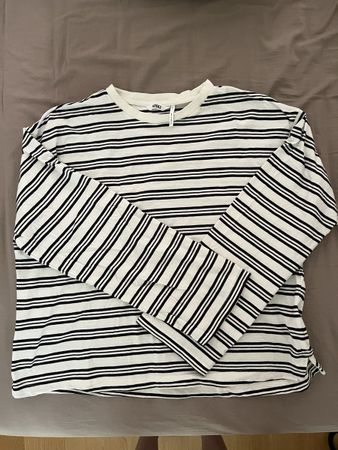 gestreiftes langarmshirt