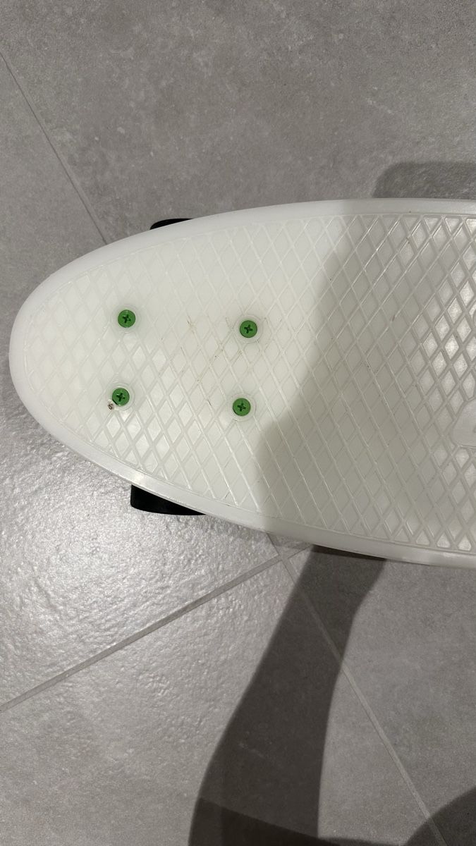 Penny Skateboards Skateboards: Penny Board Glow in the Dark – Usato da Meggen venduto da fdi_9jbk 2