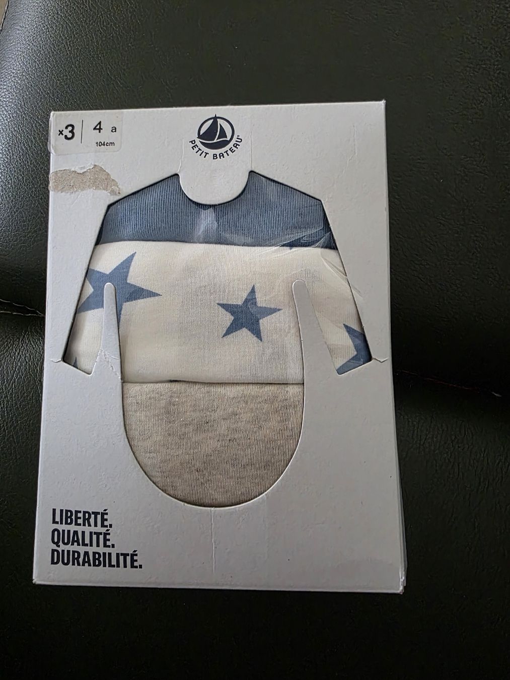 Petit Bateau Pigiami: Petit Bateau Neu Bodies Bodys 104 – Nuovo e nell'imballaggio originale da Zürich venduto da Allek