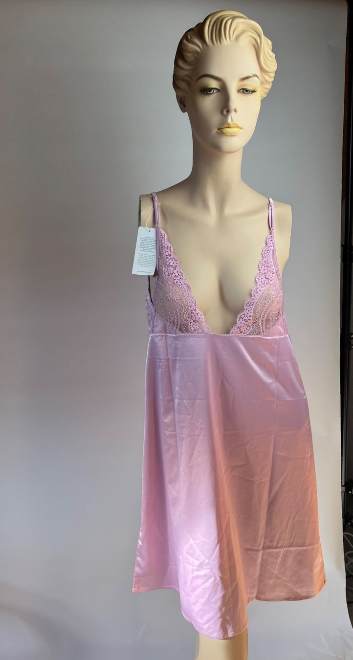 Schiesser Negligees & Pigiami: Negligée Schiesser, Grösse 38, Farbe Helllila – Nuovo e nell'imballaggio originale da Rudolfstetten venduto da gst_g7xl
