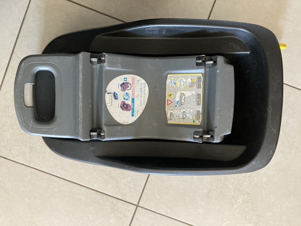 Seggiolini per auto: Base isofix familyfix – Usato da Cottens VD venduto da galamba 2