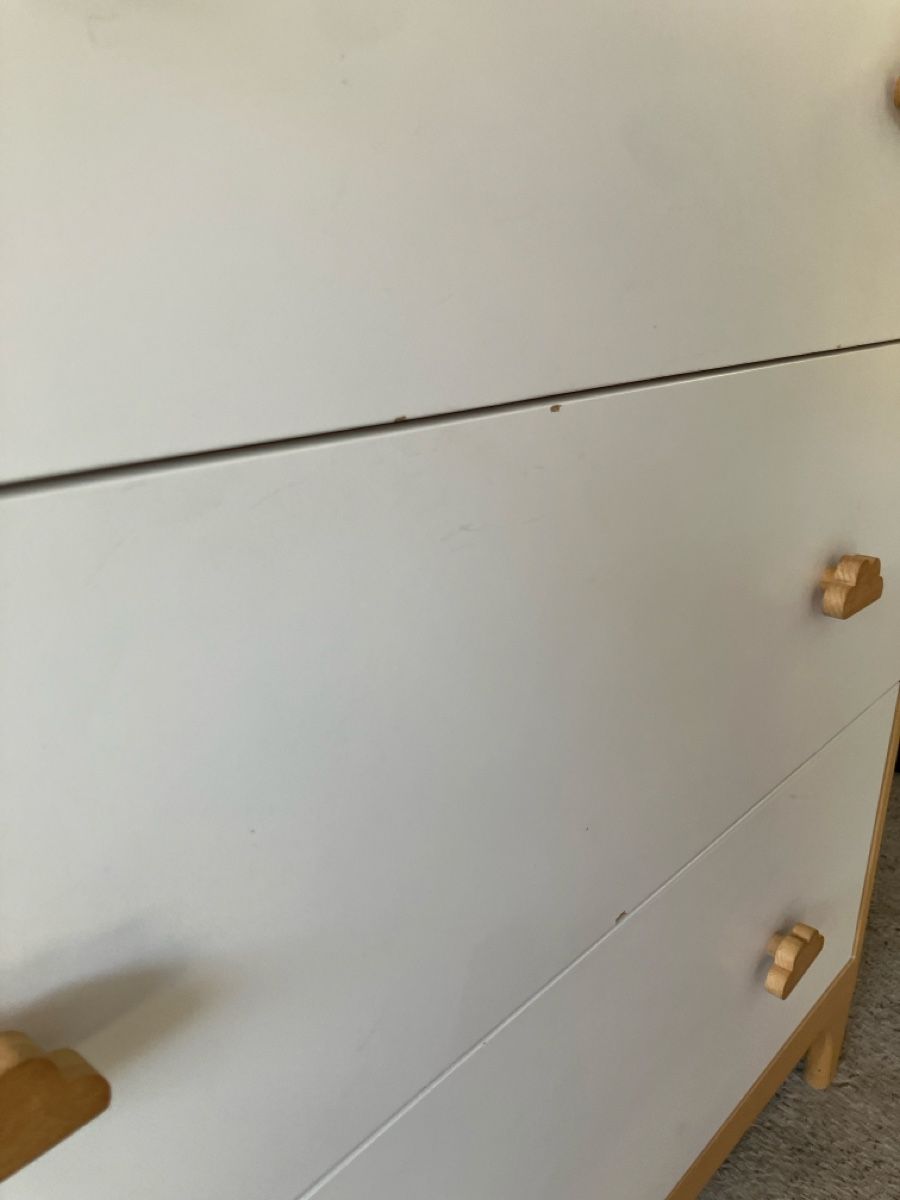 Cassettiere: Commode blanche et bois – Usato da St-Légier-Chiésaz venduto da 38y_fz72 4